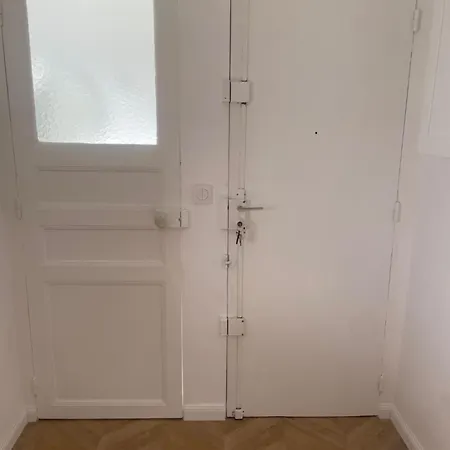 Perche Sur Les Toits, Avec Ascenseur, 16 Eme Quartier Calme Securise- Proche Quai Seine Roland Garros Appartamento Parigi
