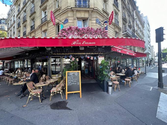 Appartamento Perche Sur Les Toits, Avec Ascenseur, 16 Eme Quartier Calme Securise- Proche Quai Seine Roland Garros Parigi